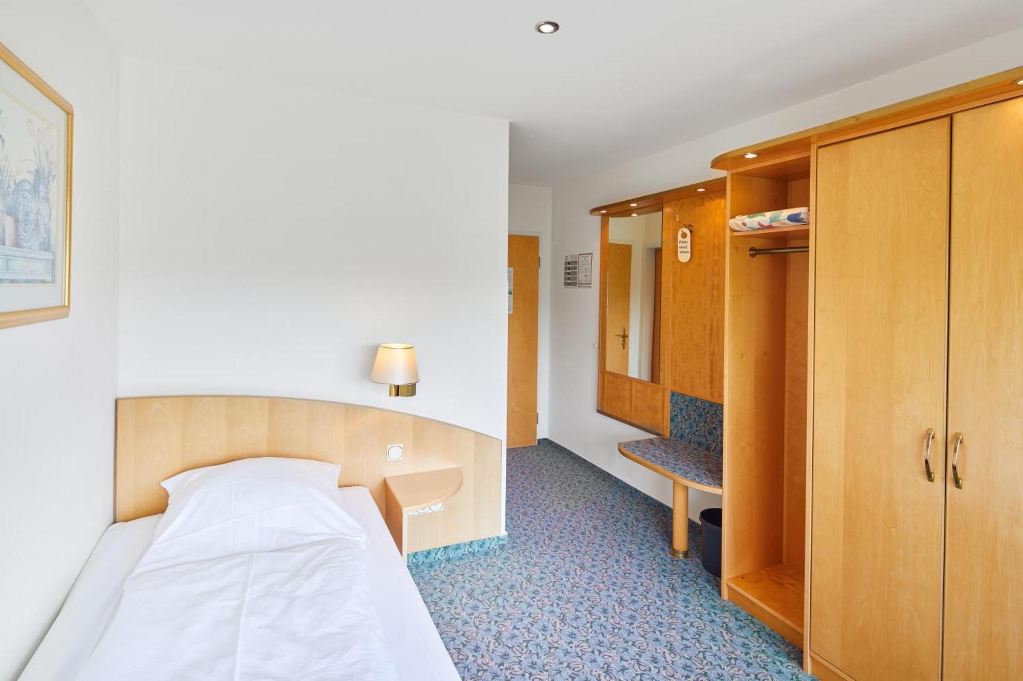Hotel Sonneck Knüllwald Kültér fotó