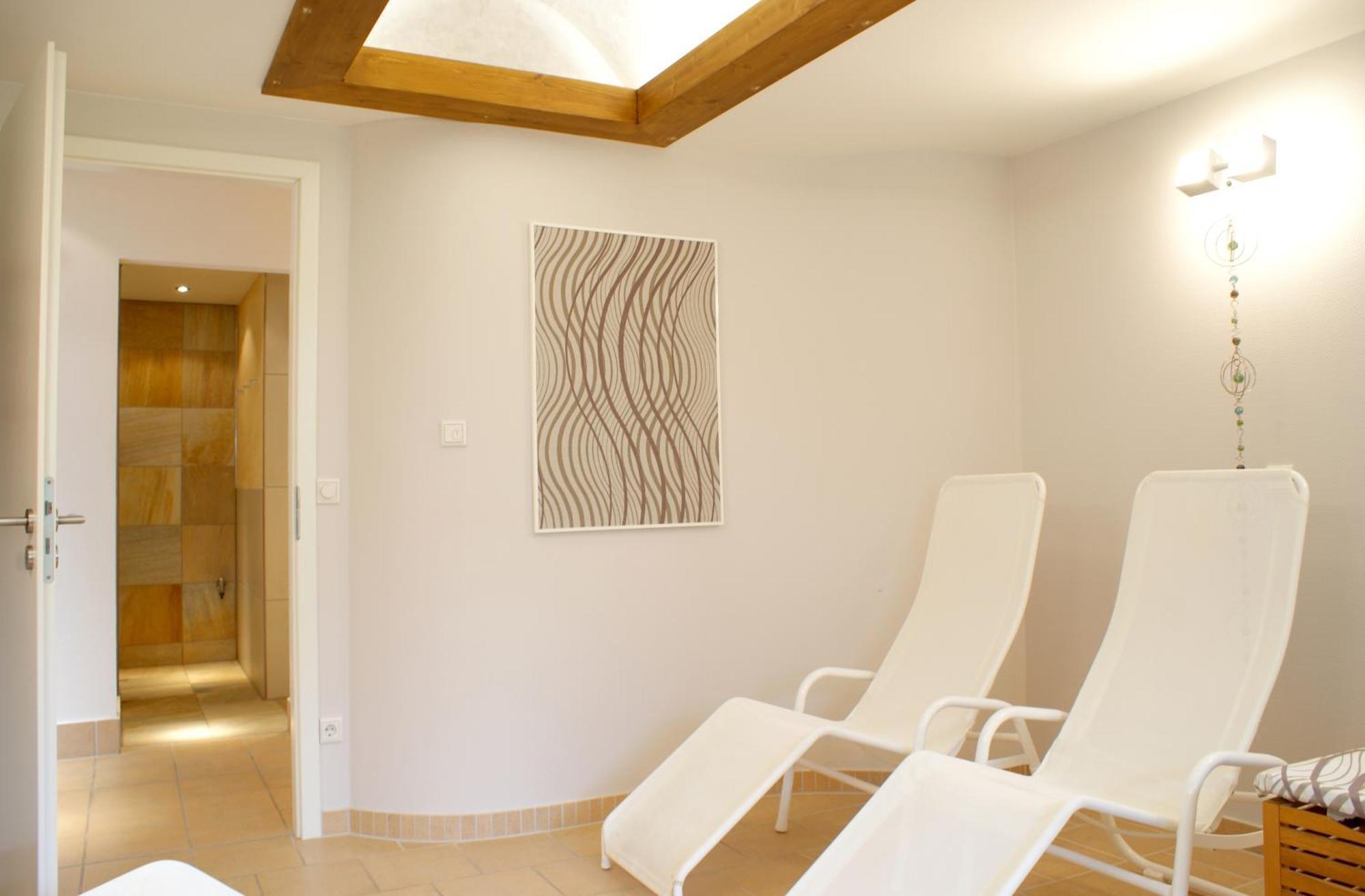 Hotel Sonneck Knüllwald Kültér fotó
